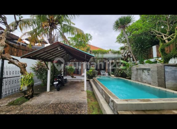 Ready to Occupy Private Pool Villa in Kerobokan
