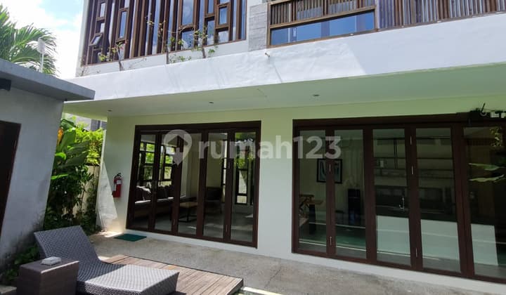 5 Villa Units with Private Pool Near Berawa Beach Liz