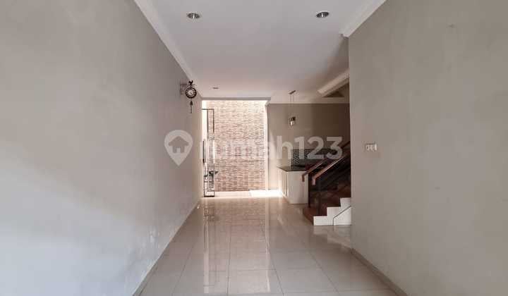 Nice House For Sale In Kelapa Gading