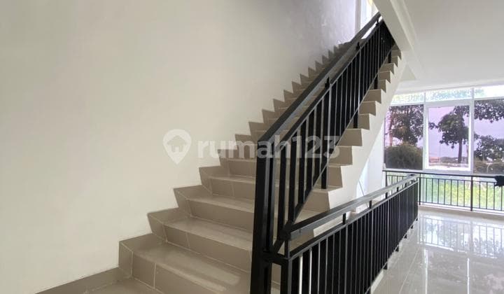 Disewakan Ruko Shibuya Pik 2 Uk 4.5X12.5 3 Lantai Unfurnished