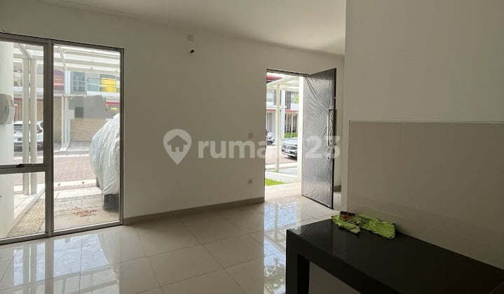 Disewakan Rumah 6×10 Pik 2 - Kt 2+1 - 2 Lantai - Kosong / Unfurnished