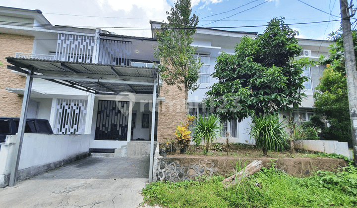 Rumah Tinggal 2 Lantai, Mapanget, Manado, Sulawesi Utara
