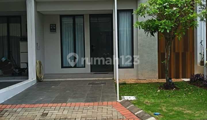 Idolized Comfortable House at U Ville Bintaro Jaya