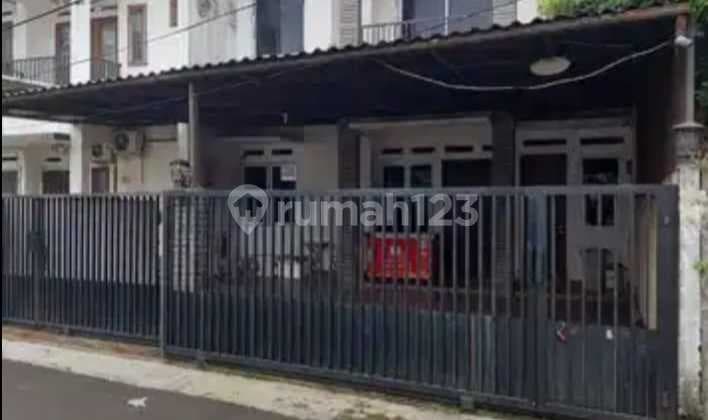 For Sale House in Bangun Lestari Pisangan Complex - Ciputat