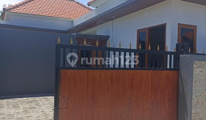 Rumah Baru Kawasan Villa Pering Gianyar