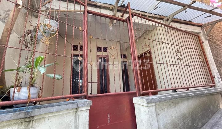 Dijual Rumah dan Kontrakan (3 Unit) di Sayap Sukajadi...Strategis di Belakang Pvj Mall