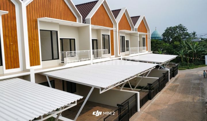 Rumah Mewah Siap Huni Letak Srategis Selangkah Jalan Utama