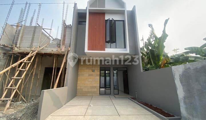 Rumah 2lantai Letak Strategis di Jati Asih Dekat Jalan Utama