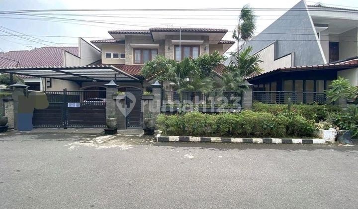 Rumah Mewah 2 Lantai Margorejo Indah