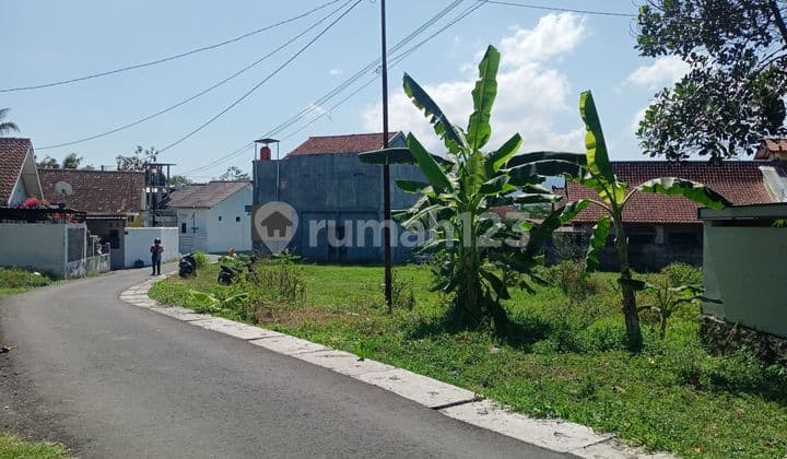 Tanah Strategis SHM, Luas 1100m² di dekat Jalan A Yani Magelang