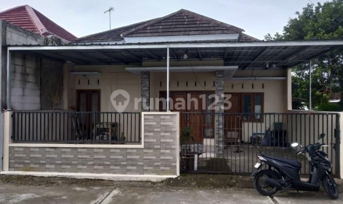 Spacious Cheap House in Glagah Mertoyudan Magelang