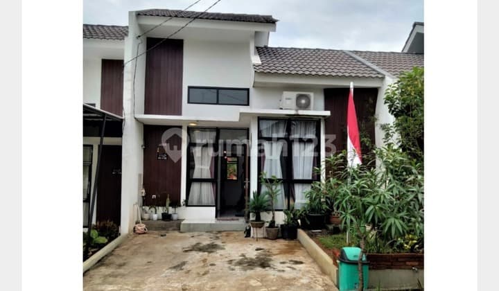 Rumah Murah Secondary Dekat Ciplaz Parung, Bogor