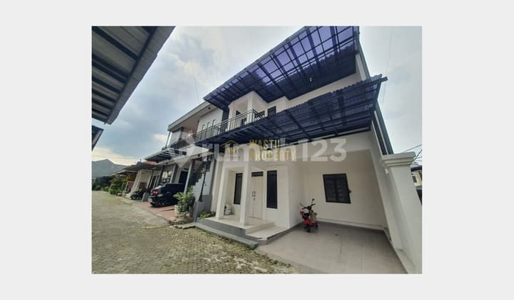 Rumah Siap Huni 2 Lantai Terawat di Gandul, Cinere