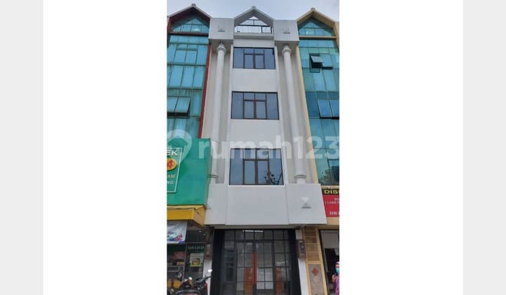 Ruko Luas 5 Lantai Dekat Pim 1, Cocok untuk Usaha