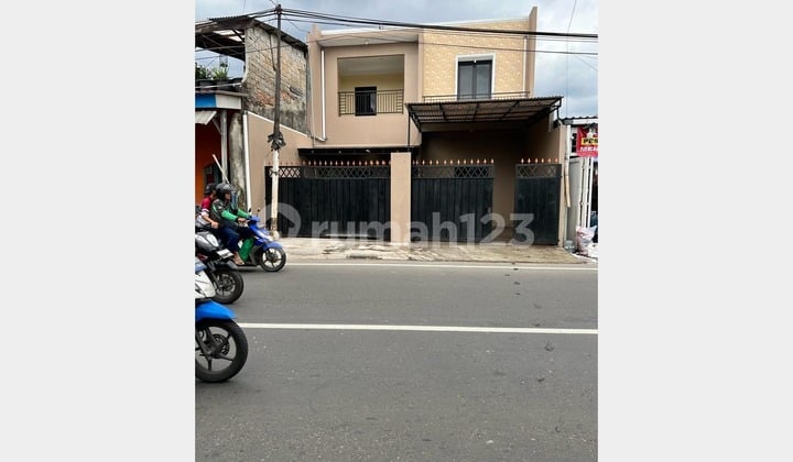 Rumah Siap Huni 2 Lantai di Lenteng Agung, Akses Jalan Lebar