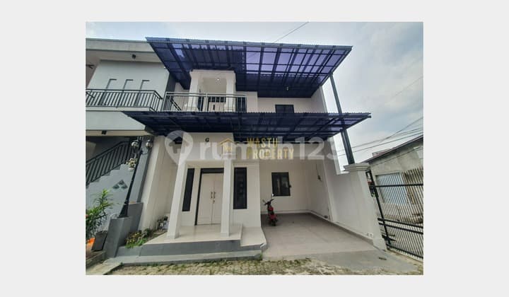 Rumah Murah 2 Lantai di Cinere Depok, Modern Terawat