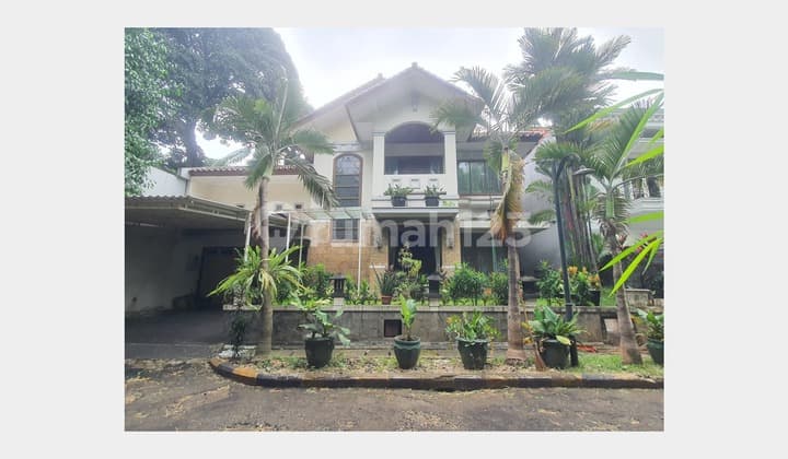 Rumah Tinggal 2 Lantai Tanah Luas Dekat Stasiun Tanjung Barat