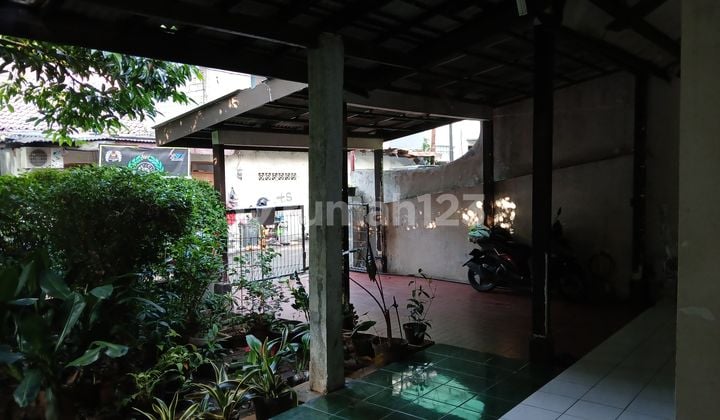 Dijual Cepat Rumah 2 Lantaicocok untuk Dijadikan Usaha/Kos