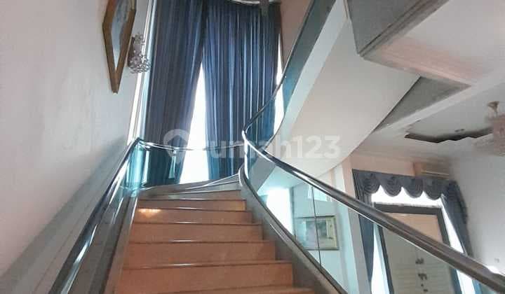 Dijual Rumah 2 Lantai Nyaman Cozy Dan Elegan Siap Huni