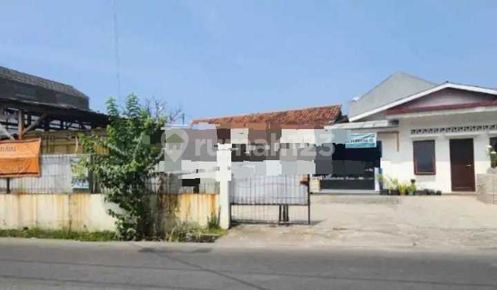 Cheap Land and Buildings on Jl. Cisaranten Wetan