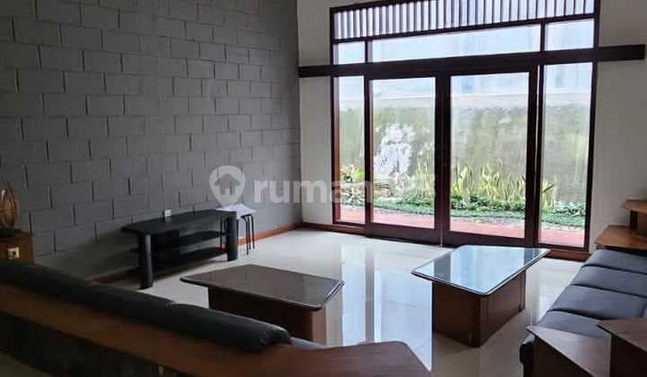 Rumah Nyaman Strategis di Jl. Setra Jaya