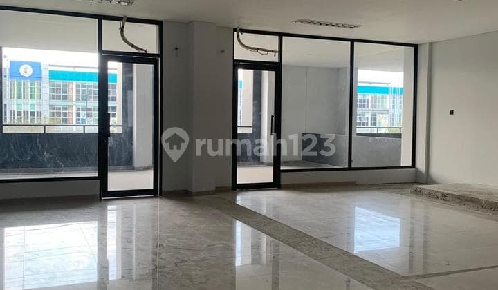 Jarang Ada 2 Unit Ruko Rendeng Sapphire Summarecon Bandung