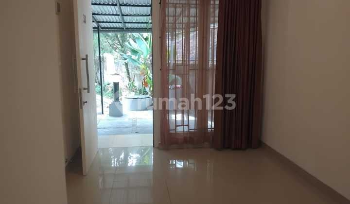 Rumah Nyaman Siap Huni di Cigadung Greenland