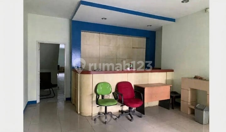 Ruko Jl. BKR Bandung 3 Lantai Strategis Siap Pakai