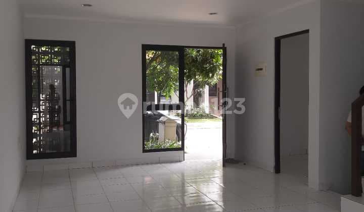 Rumah 4 Kamar Summarecon Bandung Cluster Dayana
