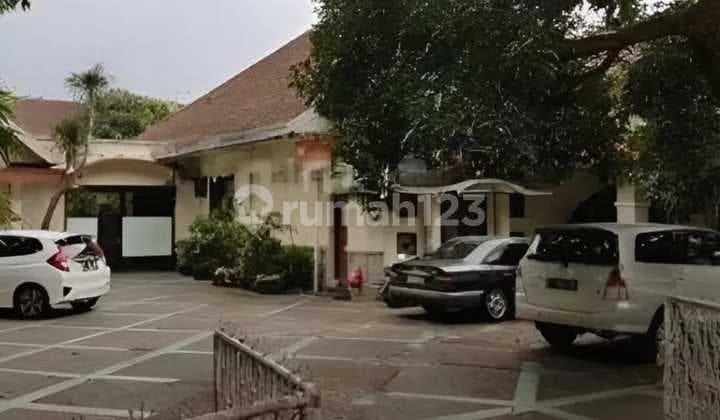 Tempat Usaha Strategis di Dago Bandung