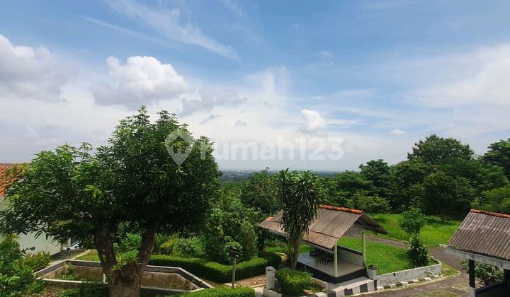 Villa / Hotel dengan Pemandangan Kota Cirebon Dekat Area Wisata