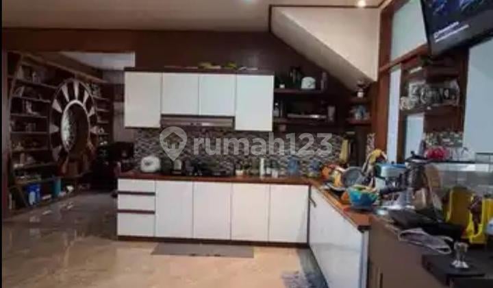 Rumah 2 Lantai Bagus Full Renovasi di Perumahan Citraland Cluster Aborside