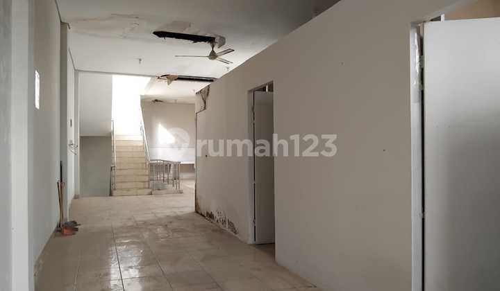 Disewakan Ruko 3 Lantai Di Jl. Bahagia, Cirebon