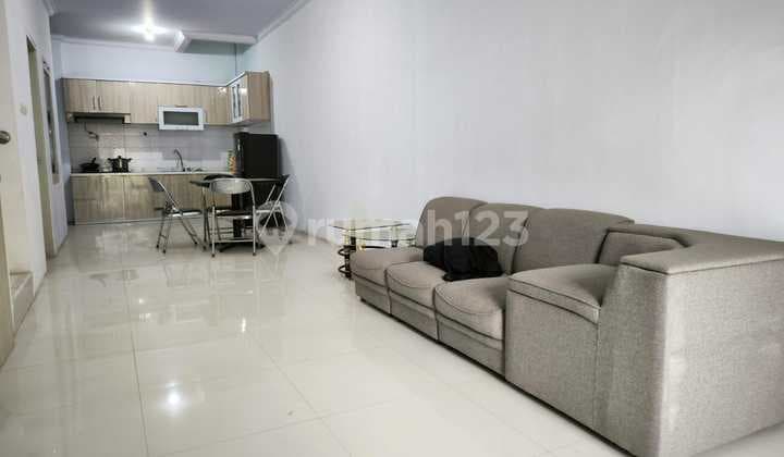 For Rent: Nice 3-Storey House on Jl. Saputra, Cirebon