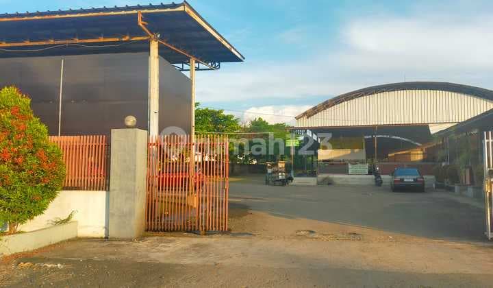 Dijual Ruang Usaha Murah Di Jalan Raya Utama Sumber, Cirebon