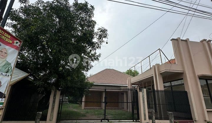 Murah Cocok utk Investasi !! Tanah Dan Bangunan Di Jl Utama Wahid Hasyim Kanci, Cirebon