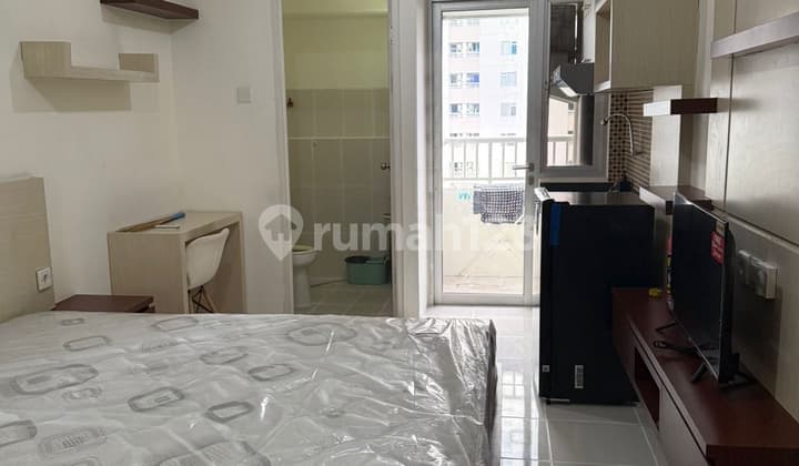 Educity Tower Stanford Apartments Pakuwon City, East-Facing Pool View