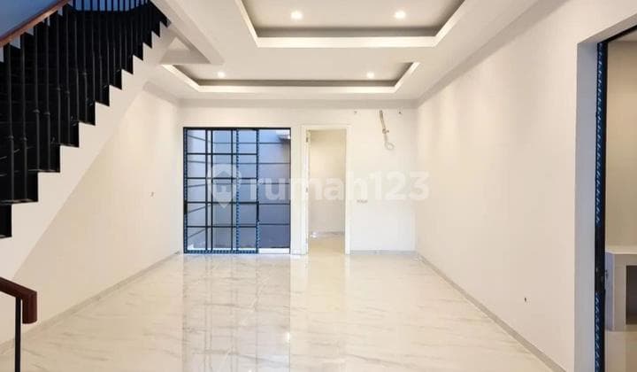 Dijual Rumah Mewah Araya 2 Surabaya 4KT 4KM Strategis