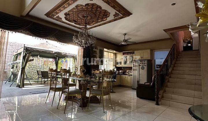 Rumah Klasik Modern Di The Green Bsd 2 Lantai Semi Furnish
