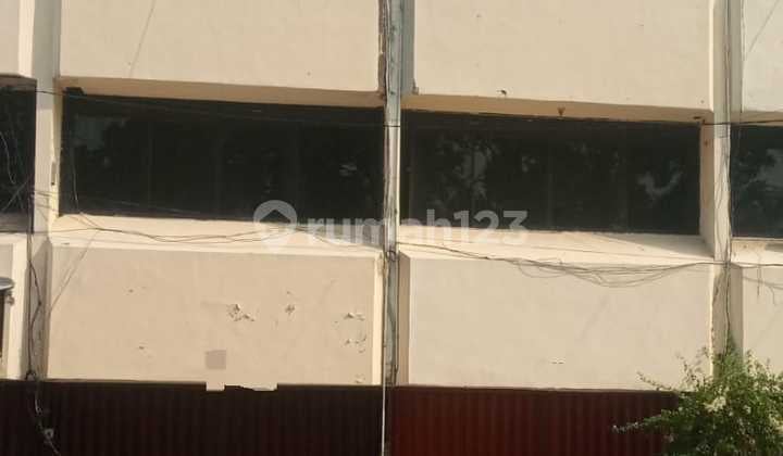 3 Ruko Terpisah Cocok untuk Gudang dan Kantor di Klender. Jakarta