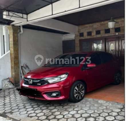 Disewakan Rumah 2 Lantai Semi Furnished di Bintara. Kota.bekasi