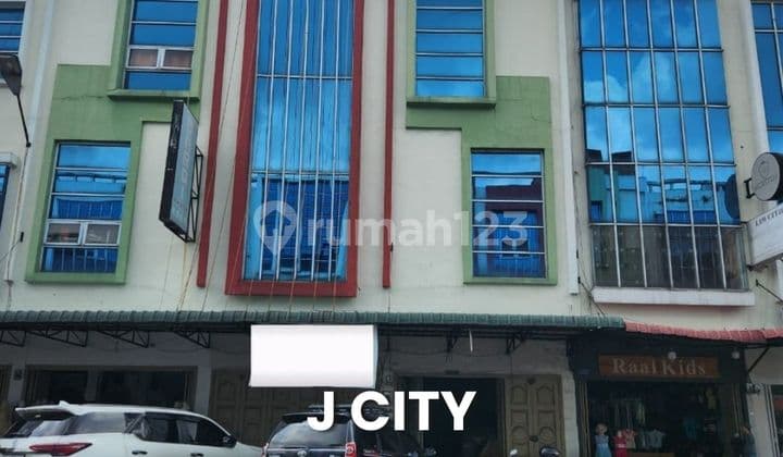 Dijual Ruko 3 Tingkat Jalan Karya Wisata Medan Johor