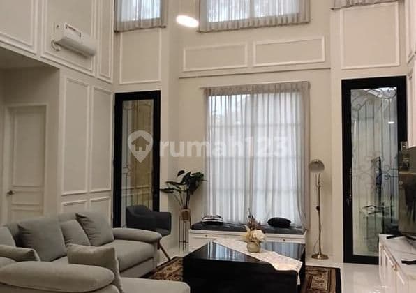 Rumah Hoek Furnish Mewah Dgn Pool Di Foresta Bsd City