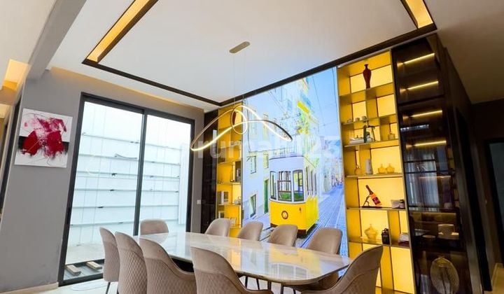 Rumah Mewah Include Pool Dan Lift Di Lakewood Navapark Bsd City