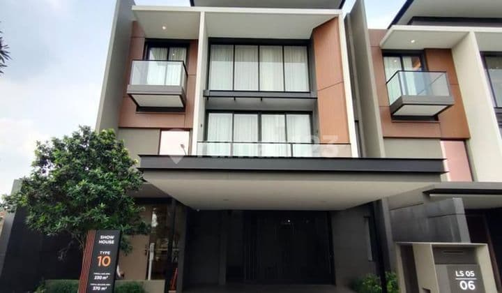 Rumah Full Furnish Dgn Lift 3lantai Di Laurel Navapark Bsd