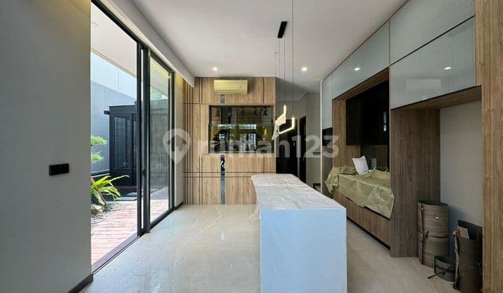 Rumah Mewah Brandnew Furnish 3lt Di Lancewood Navapark Bsd City