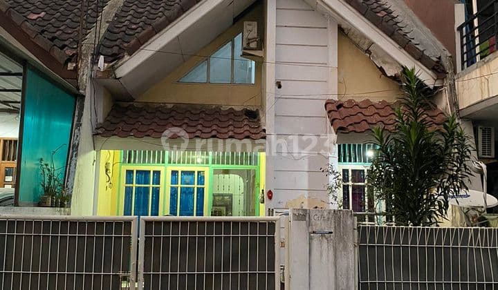 Taman Pabuaran Karawaci Tangerang Kota 15114, Tangerang