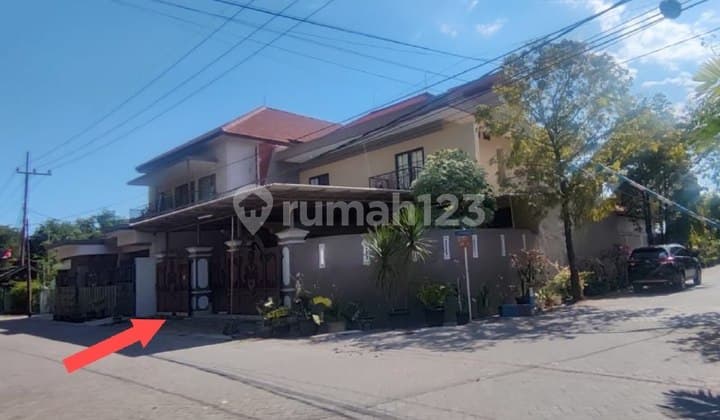 Rumah Bagus Strategis Taman Ketintang Wiyata Surabaya