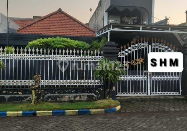 Rumah Luas Terawat Strategis Dekat Unusa Surabaya