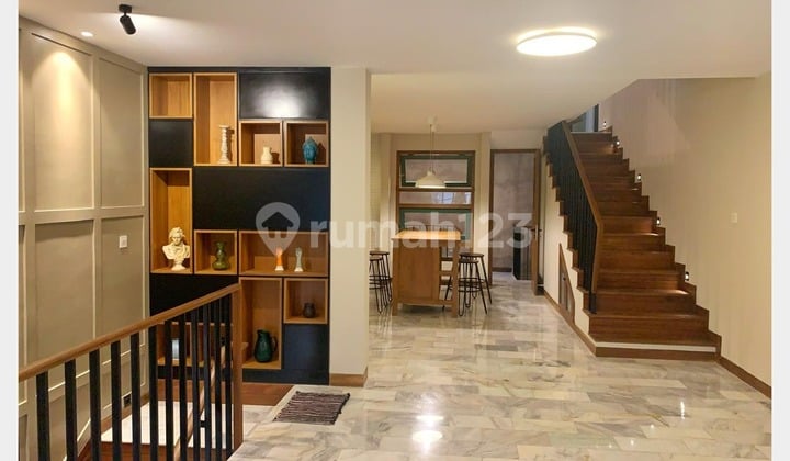 Rumah 4 Lt Modern Minimalis Siap Huni Semi Furnished di Cipinang